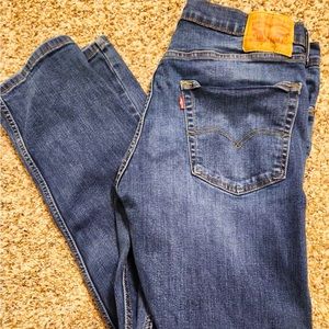 Men’s Levi jeans